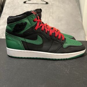 Air Jordan 1 Retro High OG Pine Green 2.0
